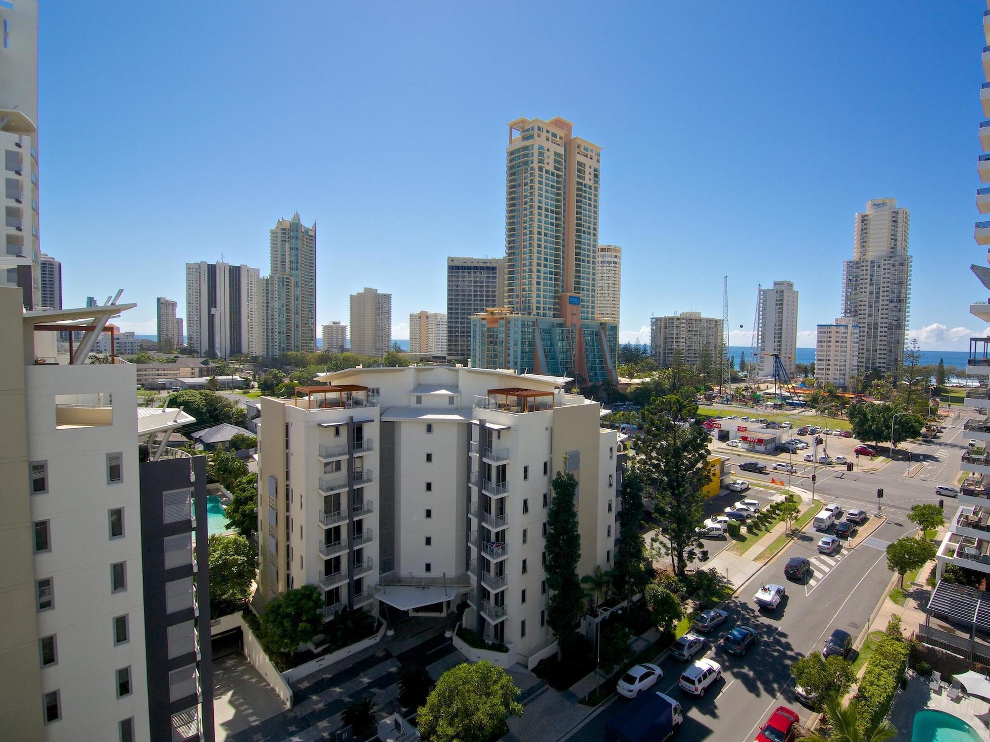 Surfers Mayfair Aparthotel Gold Coast Exterior photo