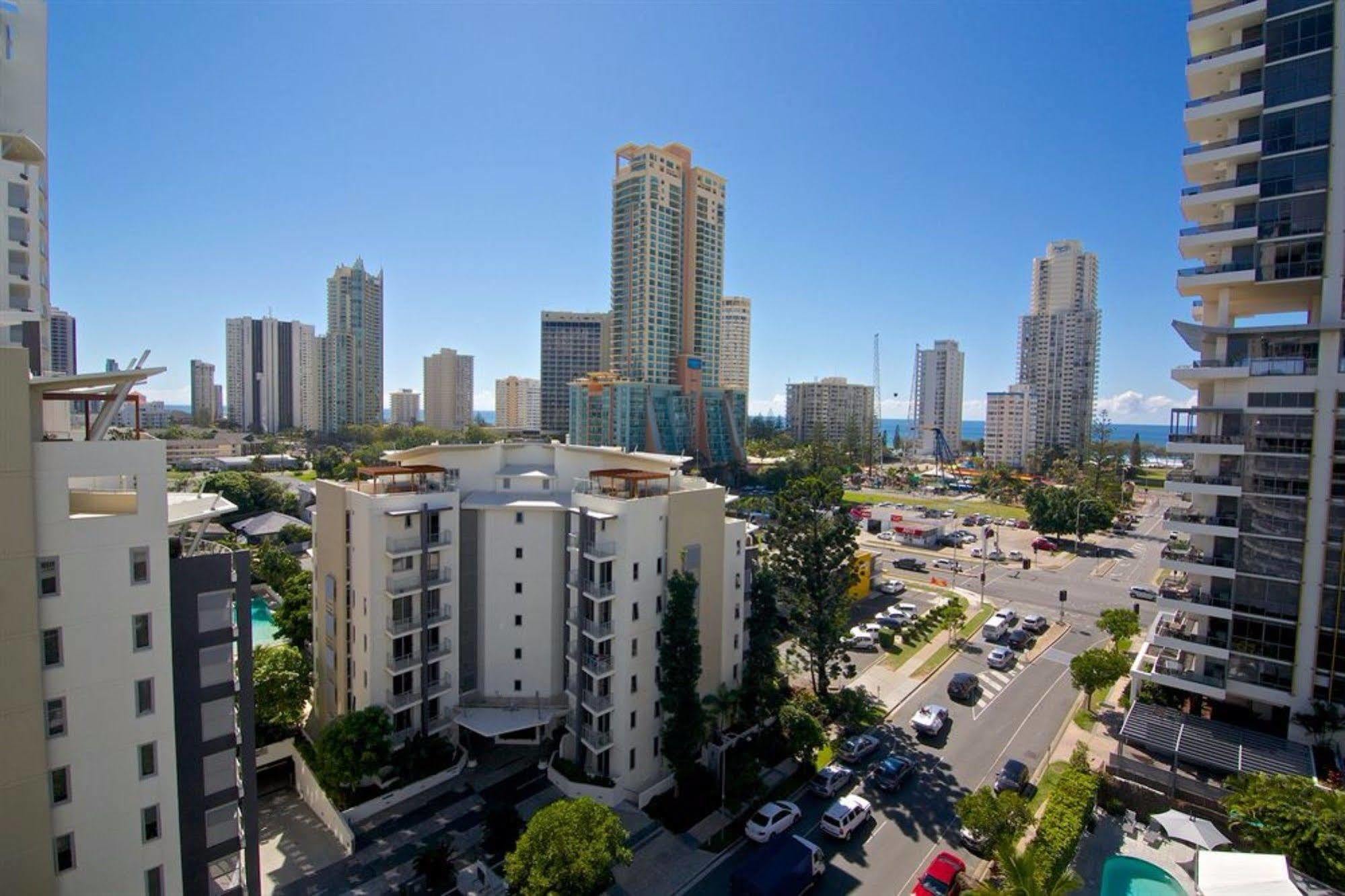 Surfers Mayfair Aparthotel Gold Coast Exterior photo